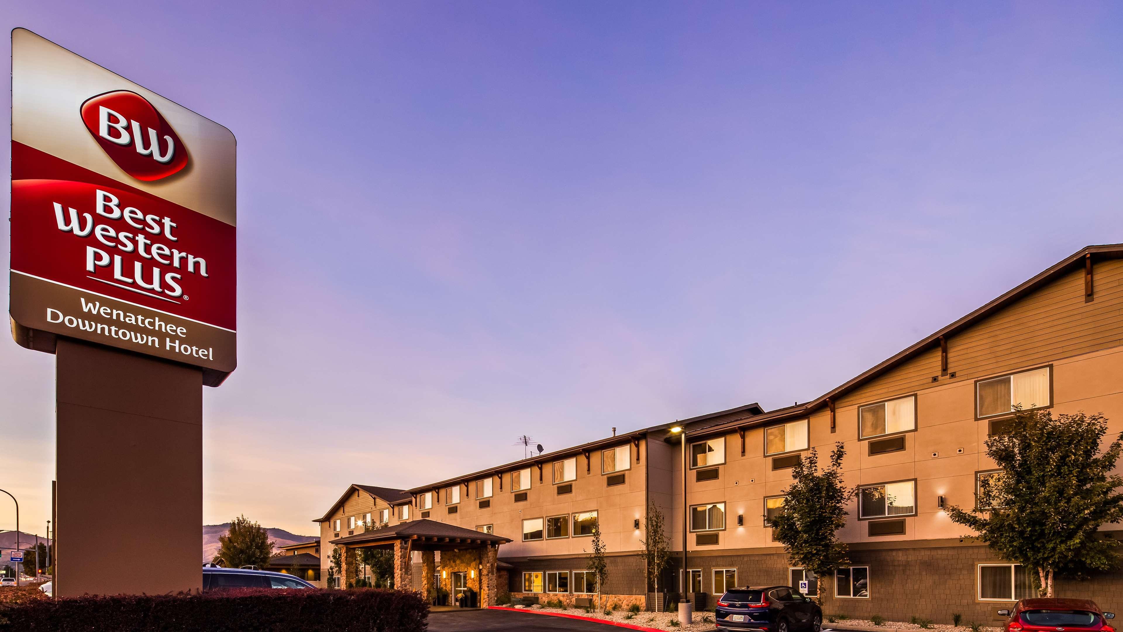 Best Western Plus Wenatchee Downtown Hotel Exterior foto
