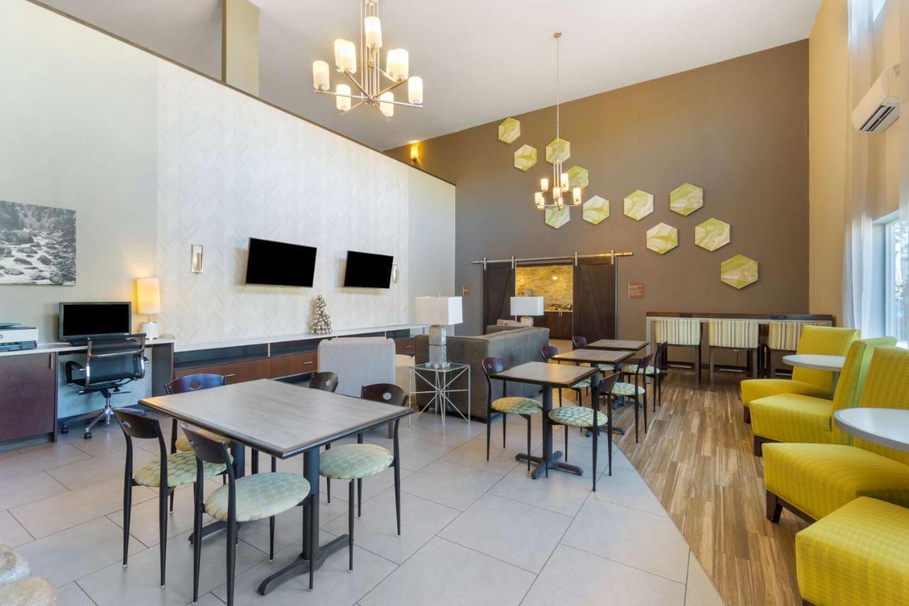 Best Western Plus Wenatchee Downtown Hotel Exterior foto
